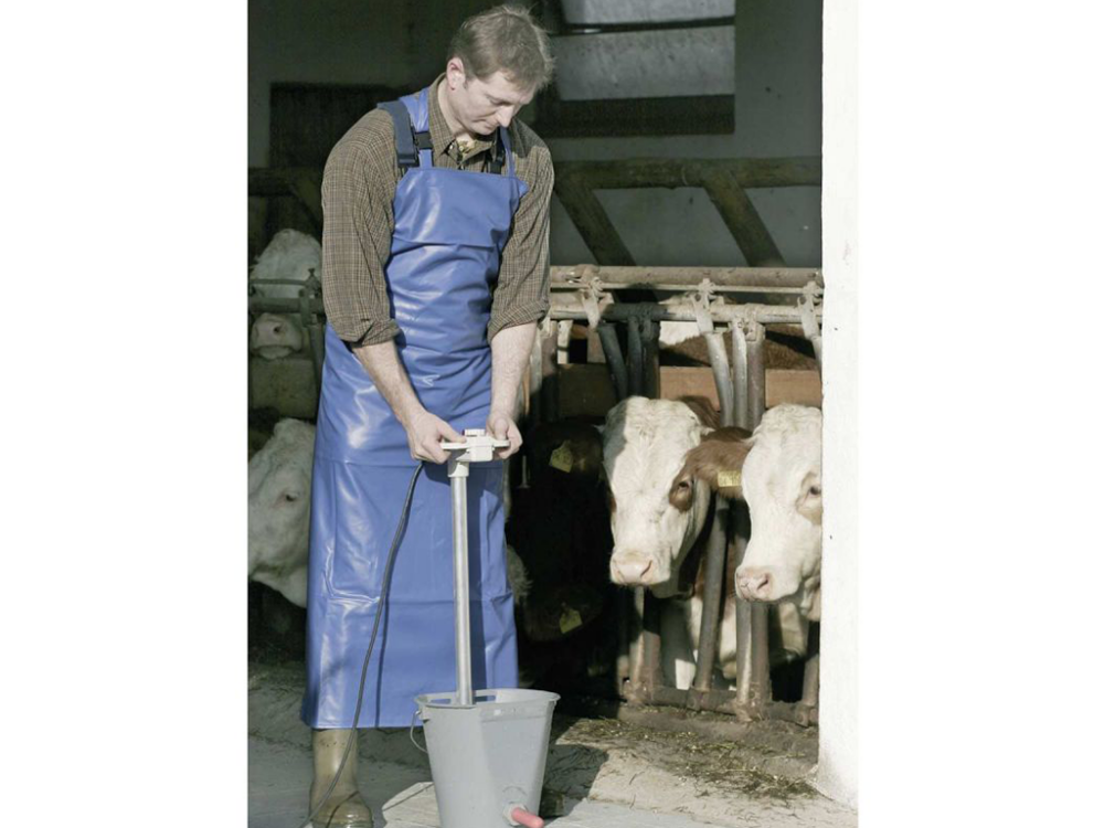 Zástěra na dojení a mytí KERBL 15153 PROFI APRON, 125x125cm, modrá - Image 5